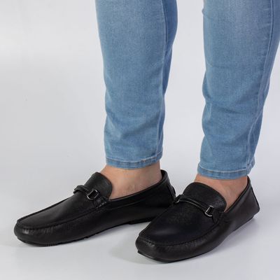 Mocassim com tira Preto