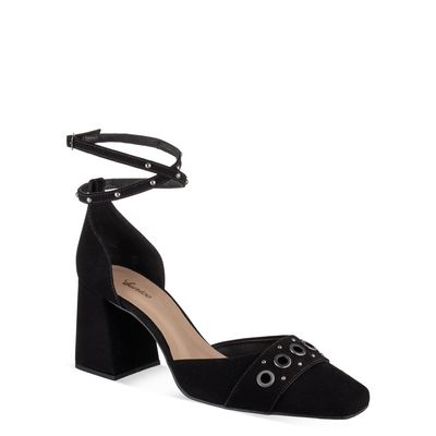 Scarpin Bico Quadrado com Ilhós Preto