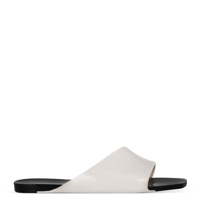 Chinelo Rasteiro Avolto Bicolor Preto