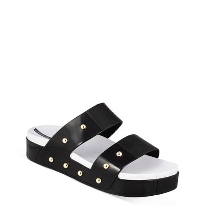Chinelo Ghost Spikes Voices e Ana Hickmann Preto