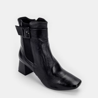 Bota Cano Baixo com Fivela Preto