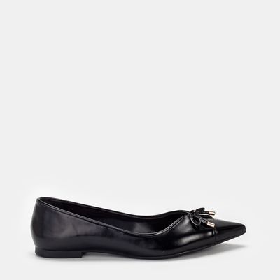 Sapatilha Bico Fino com Laço Preto