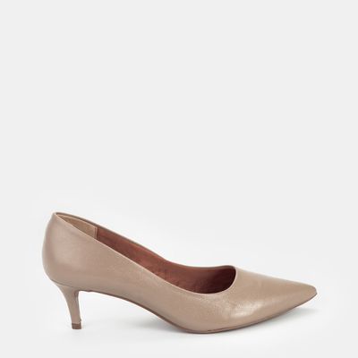 Scarpin clássico Amêndoa