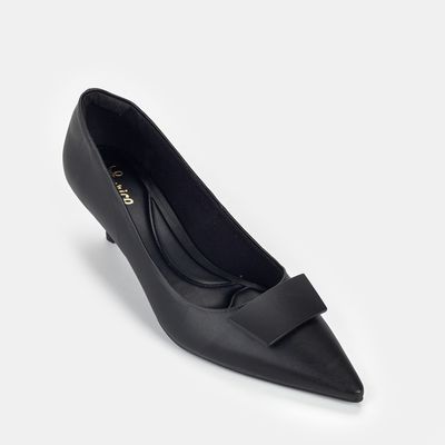 Scarpin Salto Médio c/ Enfeite Preto