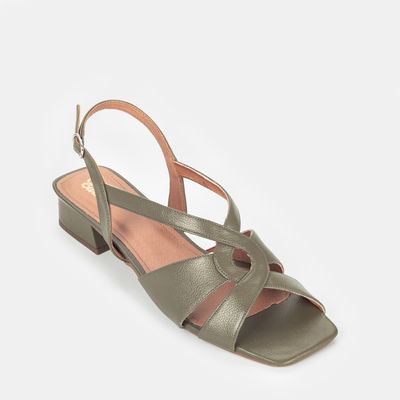 Sandália com Tiras Cruzadas Verde