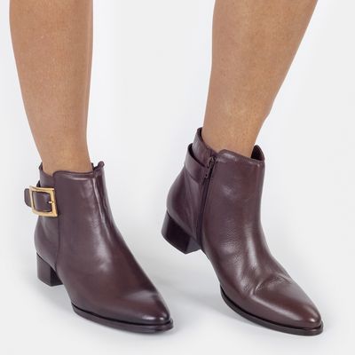 Bota Cano Baixo c/ Fivela Chocolate