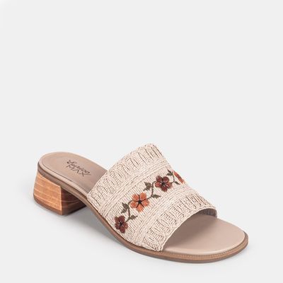 Tamanco c/ Tira em Palha Bordada Bege