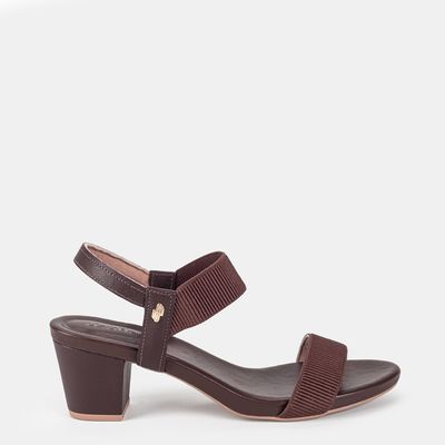 Sandália com elástico Usaflex Marrom