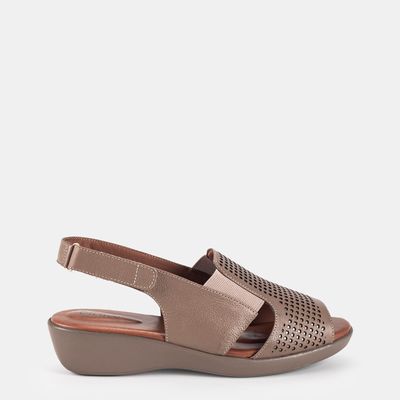 Sandália Confort Salto Anabela Fendi