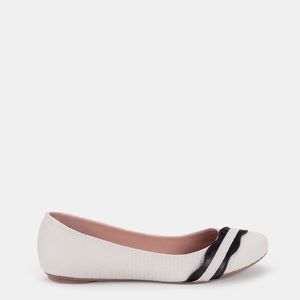 Sapatilha Feminina Com Textura Bico Redondo Off White