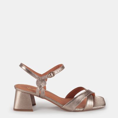 Sandália Salto Médio em Couro Tira Cruzada Prata Velho