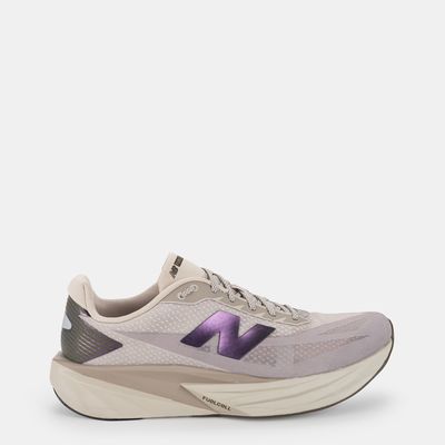 Tênis New Balance Fuelcell Rebel V5 Verde Escuro e Furtacor