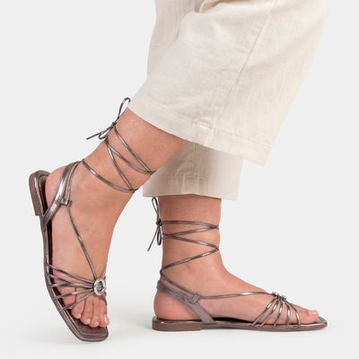 Rasteira de Amarrar com Enfeite Circular Ônix