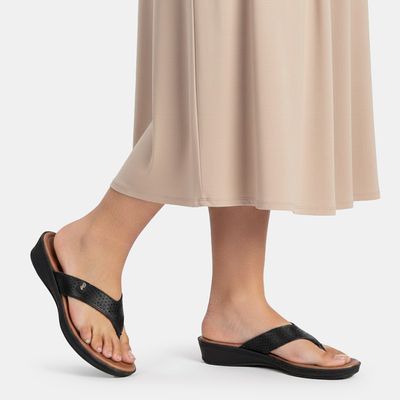 Tamanco De Dedo Usaflex Tira C/ Recortes Preto