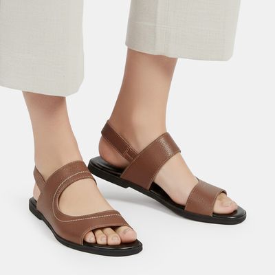 Rasteira Em Couro Canela